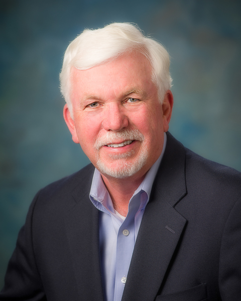 Tom_Arndt_Business_Headshots-1001_Web (002)